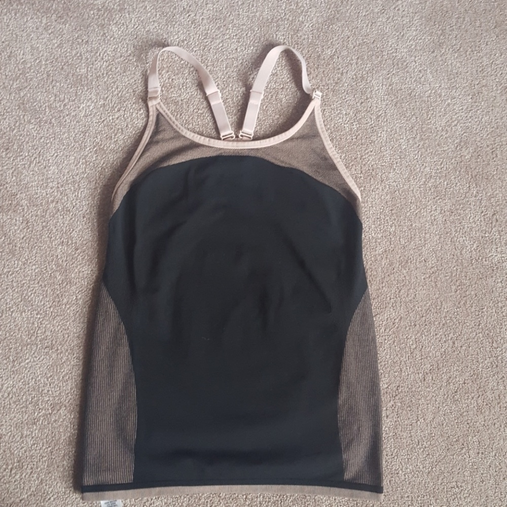 Vera Wang Ahletic top
